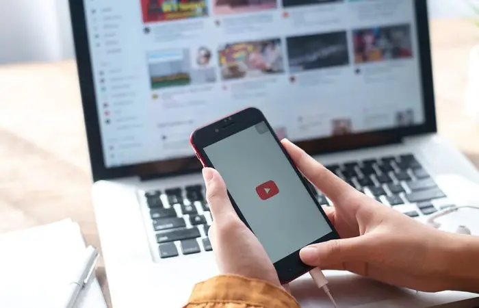 ec3182 5b4adf0fb1b243deaf4b990cc9473083mv2